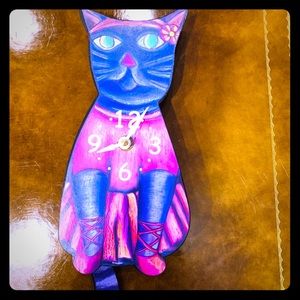 Ballerina Wagging tail clock